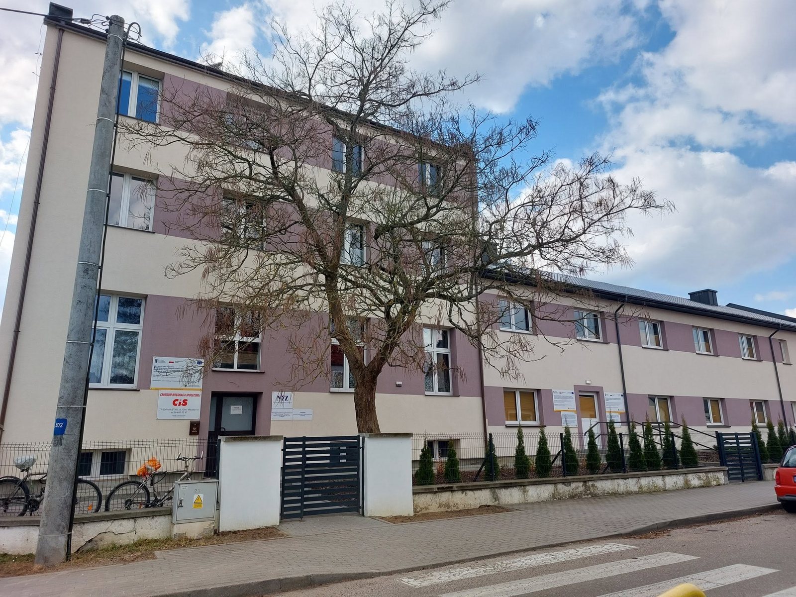 Budynek Mieszkań Wytchnieniowych od strony ulicy
